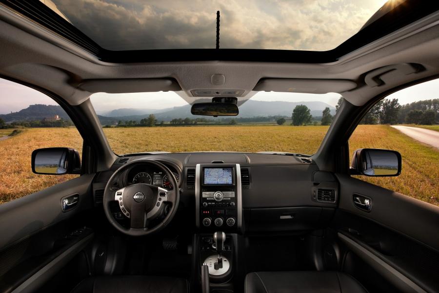  Nissan X-Trail 2011 года  (фото 12 из 37)